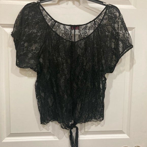 Free Kisses 3X stretch lace overlay top goth goth core 90s emo y2k - Picture 3 of 5